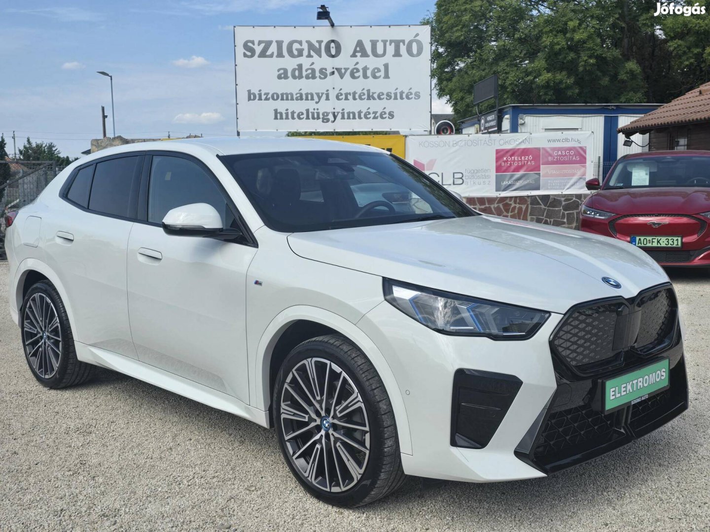 BMW IX2 edrive 20 64,8kWh M-Sport. Full LED. AL...