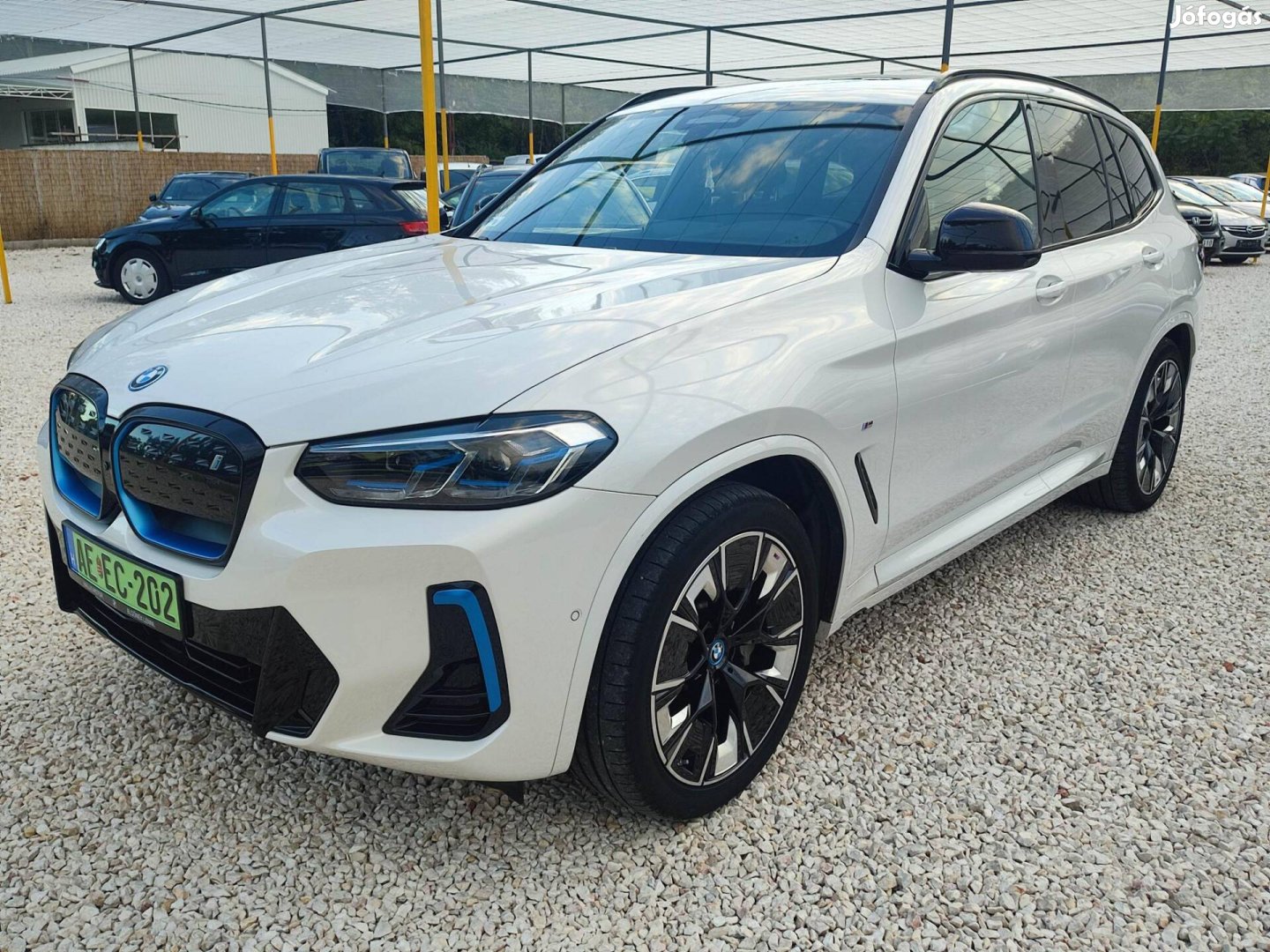 BMW IX3 73,9kWh M-Sport Magyarországi-Nagyon FE...