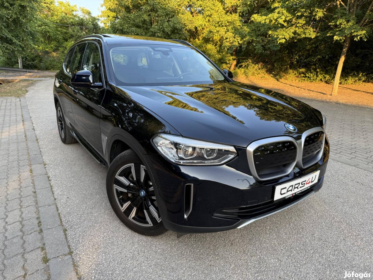 BMW IX3 Inspiring 98.7%-os akkuállapot - Távtar...