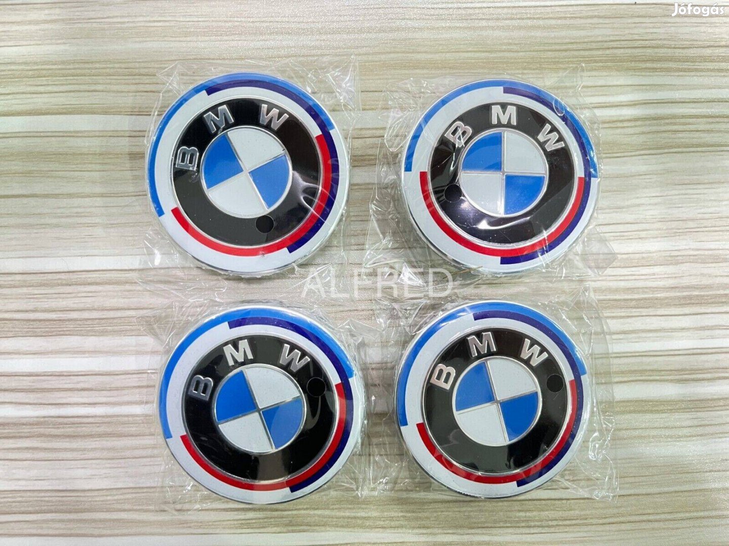 BMW Jubíleumi felnikupak szett 68 vagy 56mm külső tmérővel