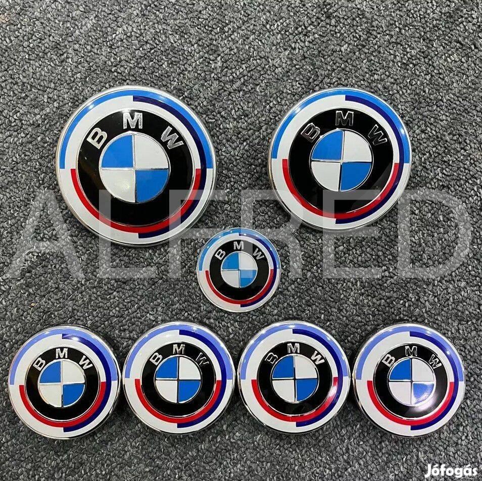 BMW Jubíleumi szett (emblémák, kormányközép, felnikupak szett)