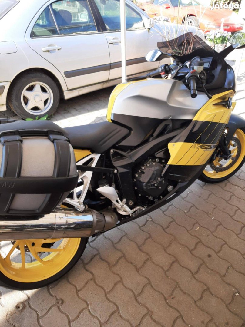 BMW K1200S sport-túra motorkerékpár eladó