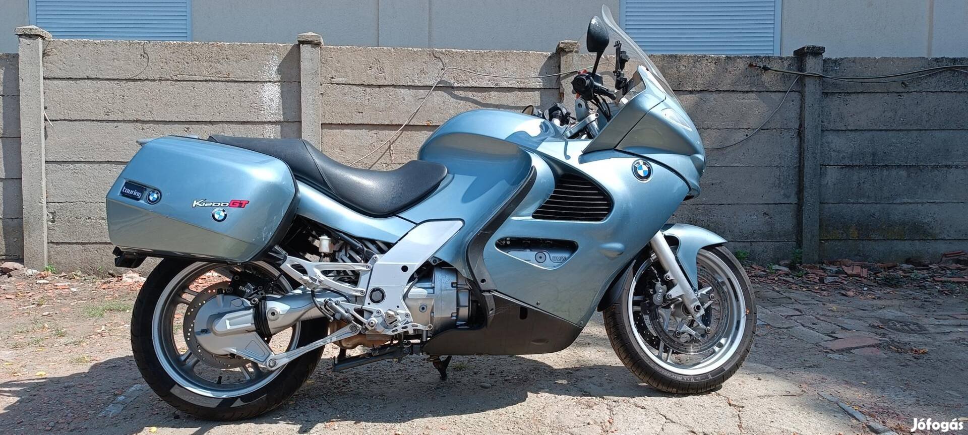 BMW K 1200 GT .