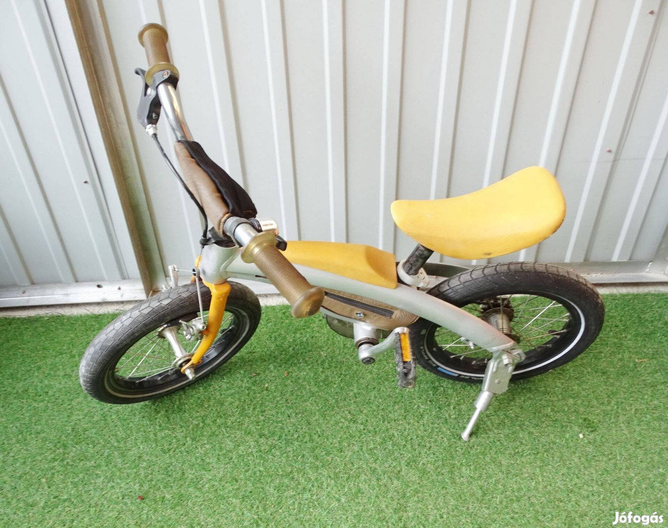 BMW Kidsbike gyerek bicikli kerékpár narancs