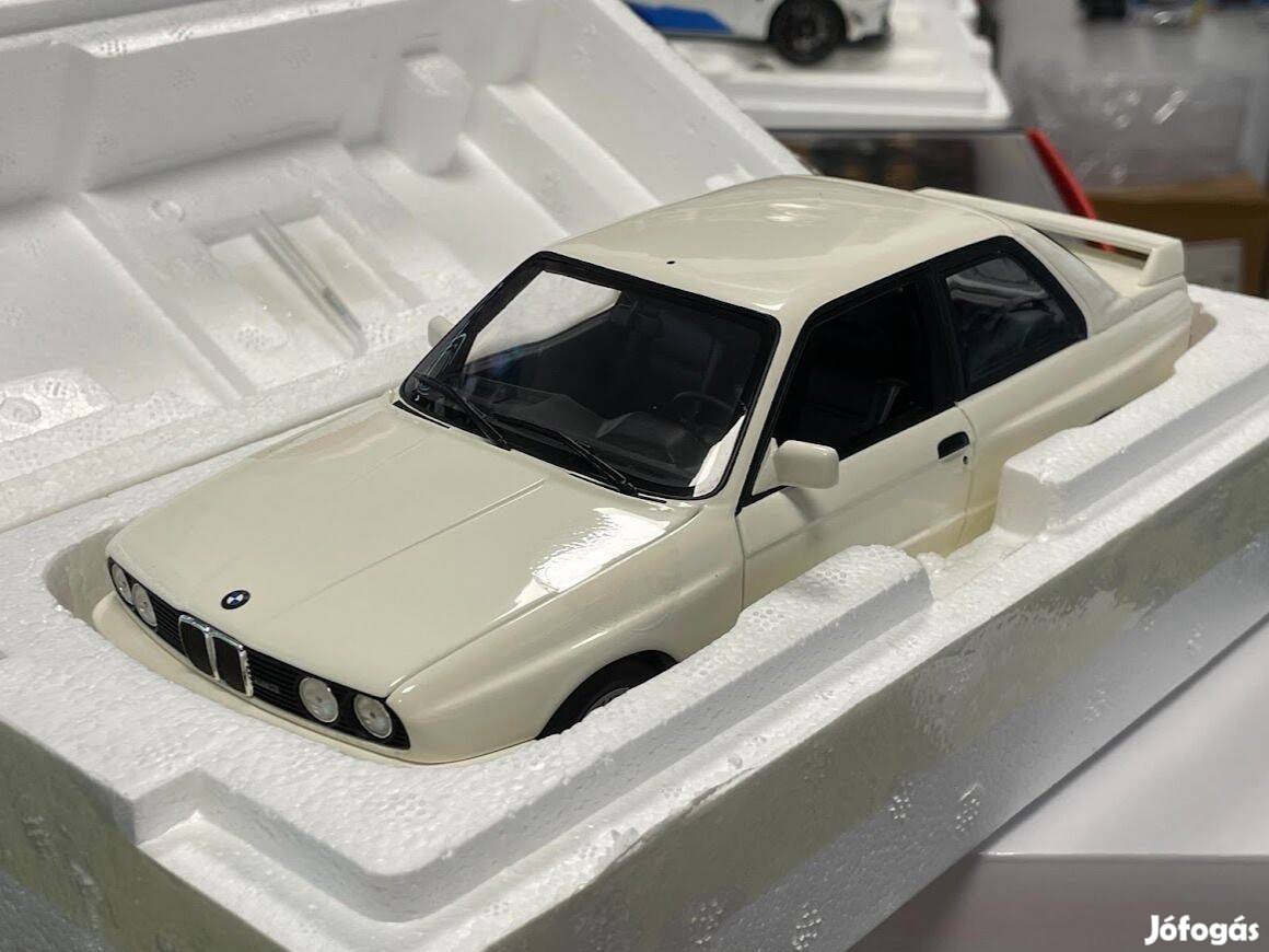 BMW M3 E30 1987 1:18 1/18 Minichamps 180020307