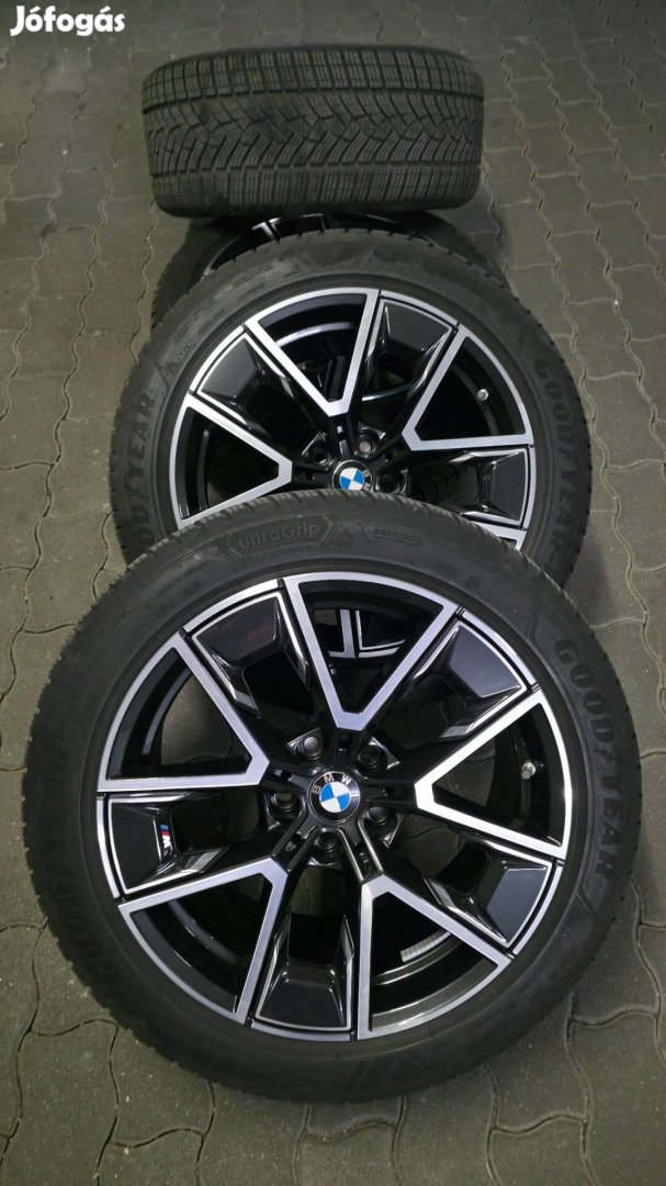 BMW M 18' felni, réli gumival
