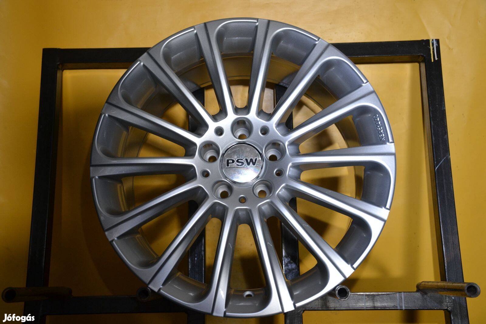 BMW-Mercedes-VW (2357) 18x9 ET45 5x112 agymérete:66,6mm