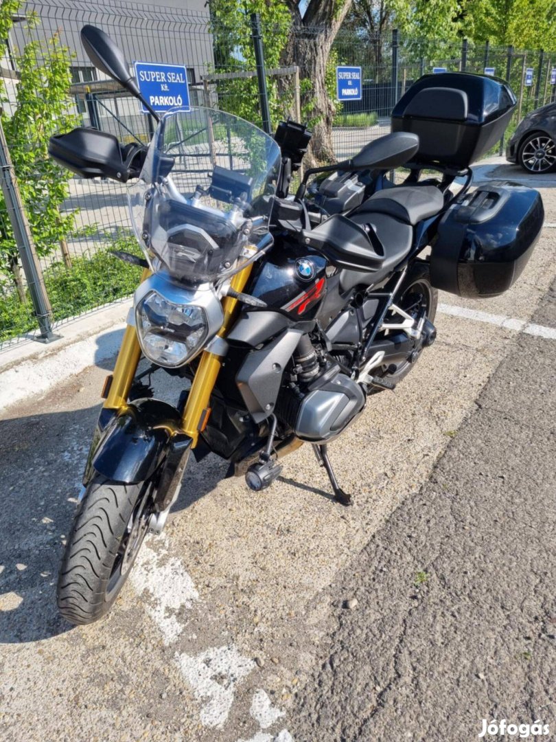 BMW R1250R motorkerékpár