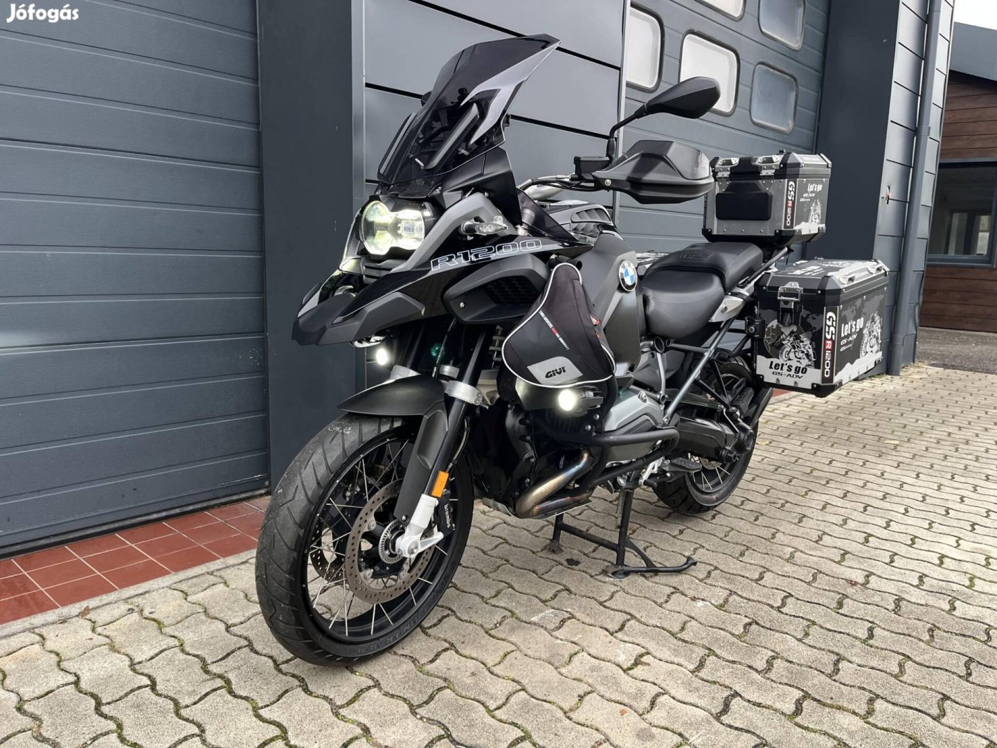 BMW R 1200 GS Adventure / Szervizkönyv / Markol...