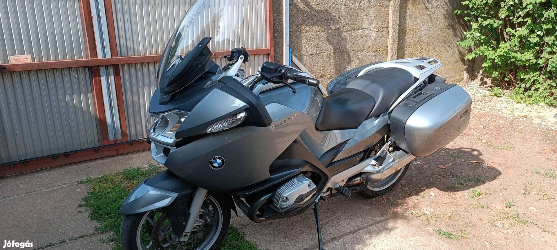 BMW R 1200 RT .