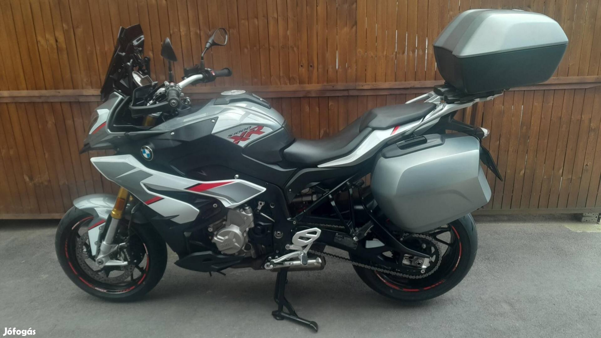 BMW S 1000 XR Kitűnő gyári állapot szervízkönyv