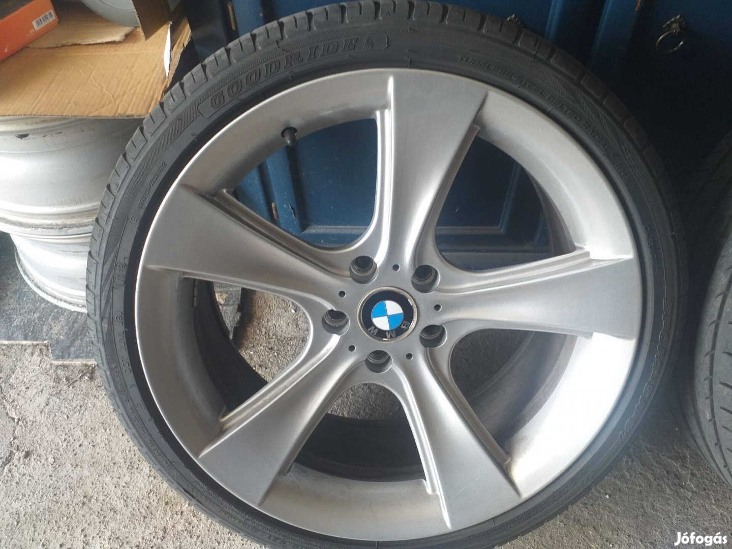 BMW Style 128