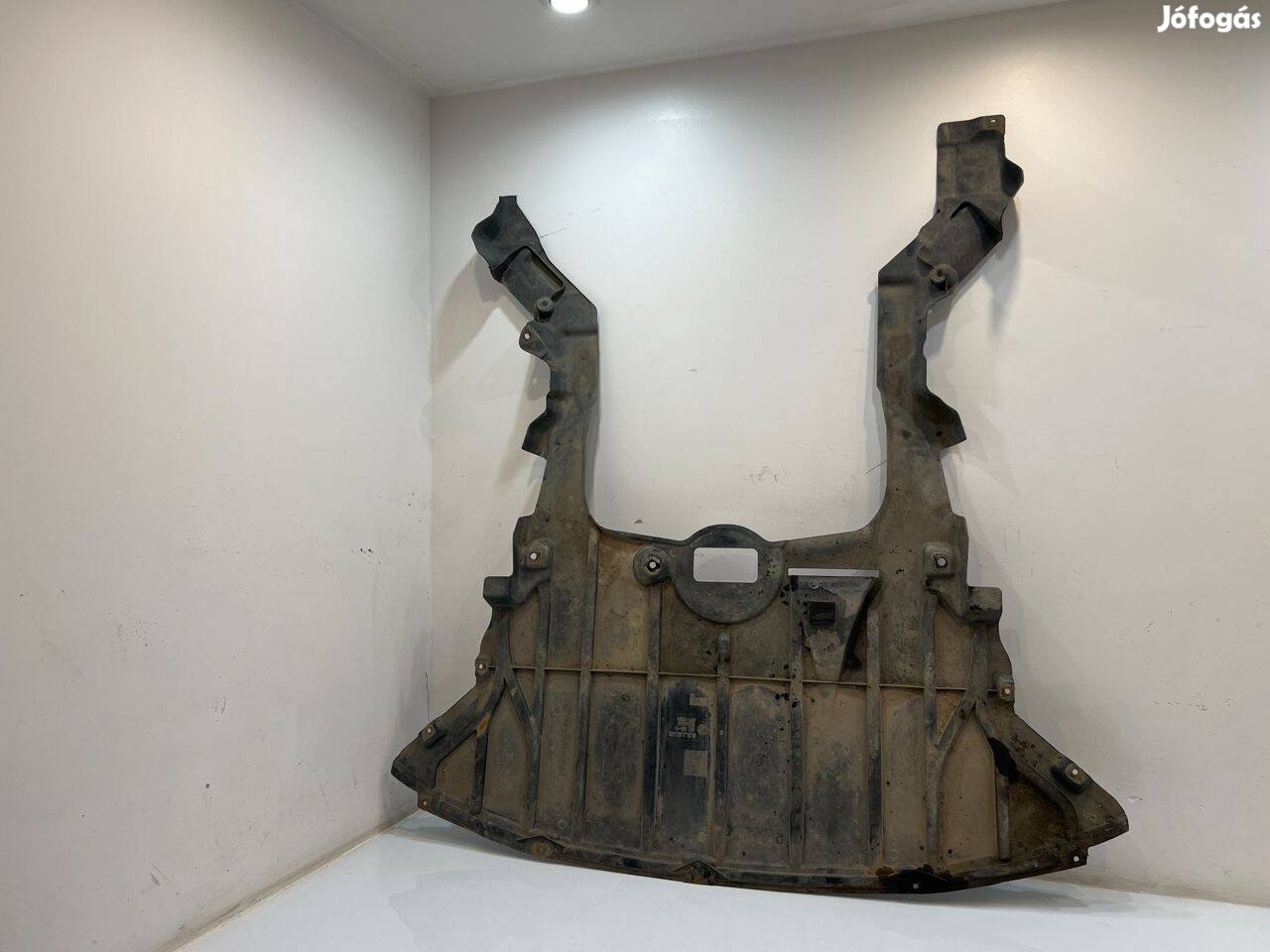 BMW X1 E84 23D 204le N47D20D Alsó motorburkolat