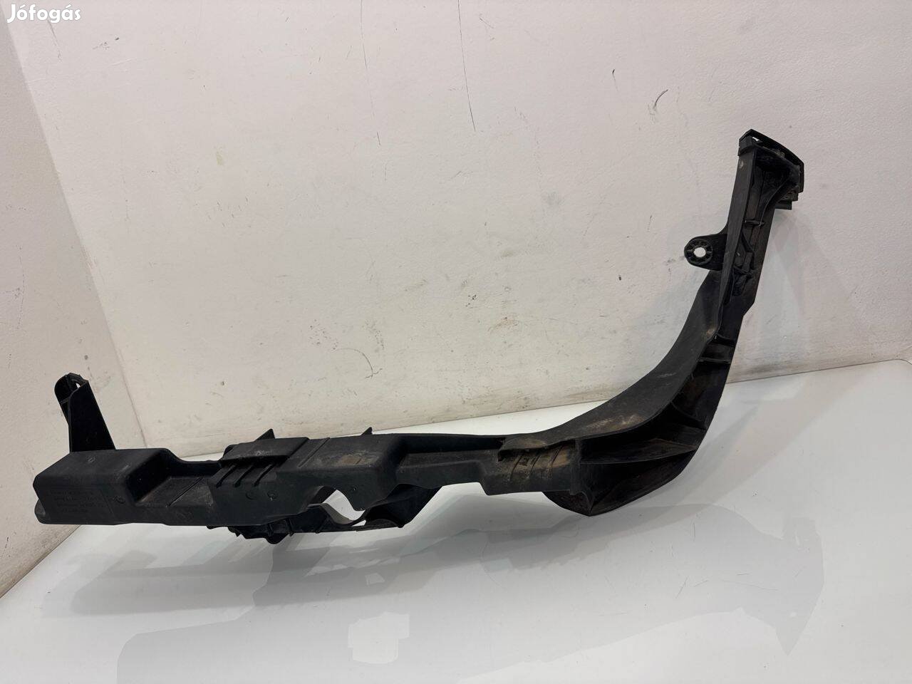 BMW X1 E84 bal oldali fényszóró tartó 51642990179