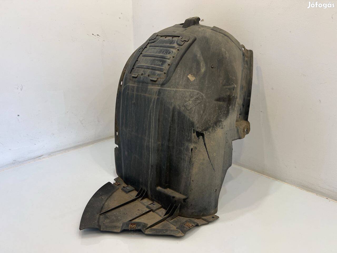 BMW X1 E84 jobb első dobbetét első része 51717290160