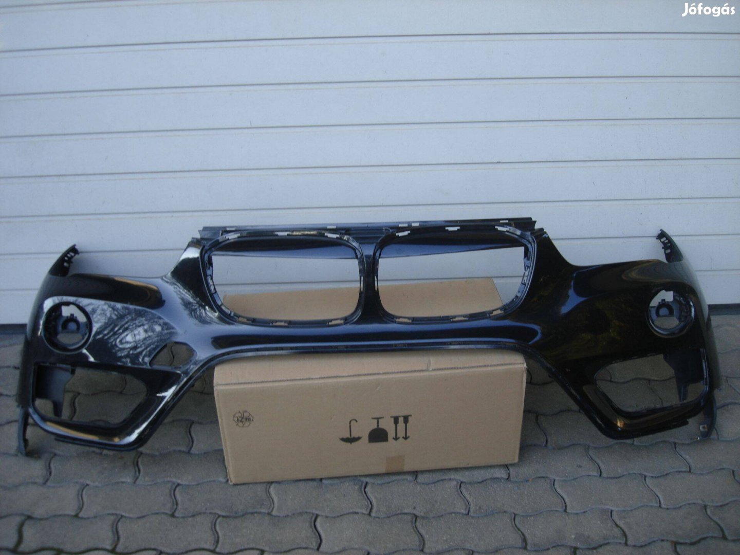 BMW X1 F48 radaros első lökhárító 7354815 2015-től