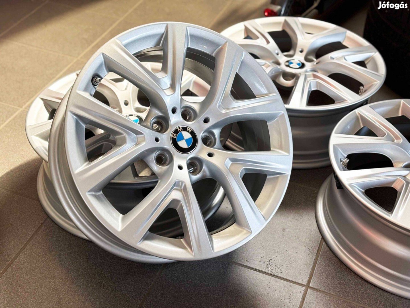 BMW X1 X2 17" 5x112 gyári alufelni eladó 17 coll F48 F39