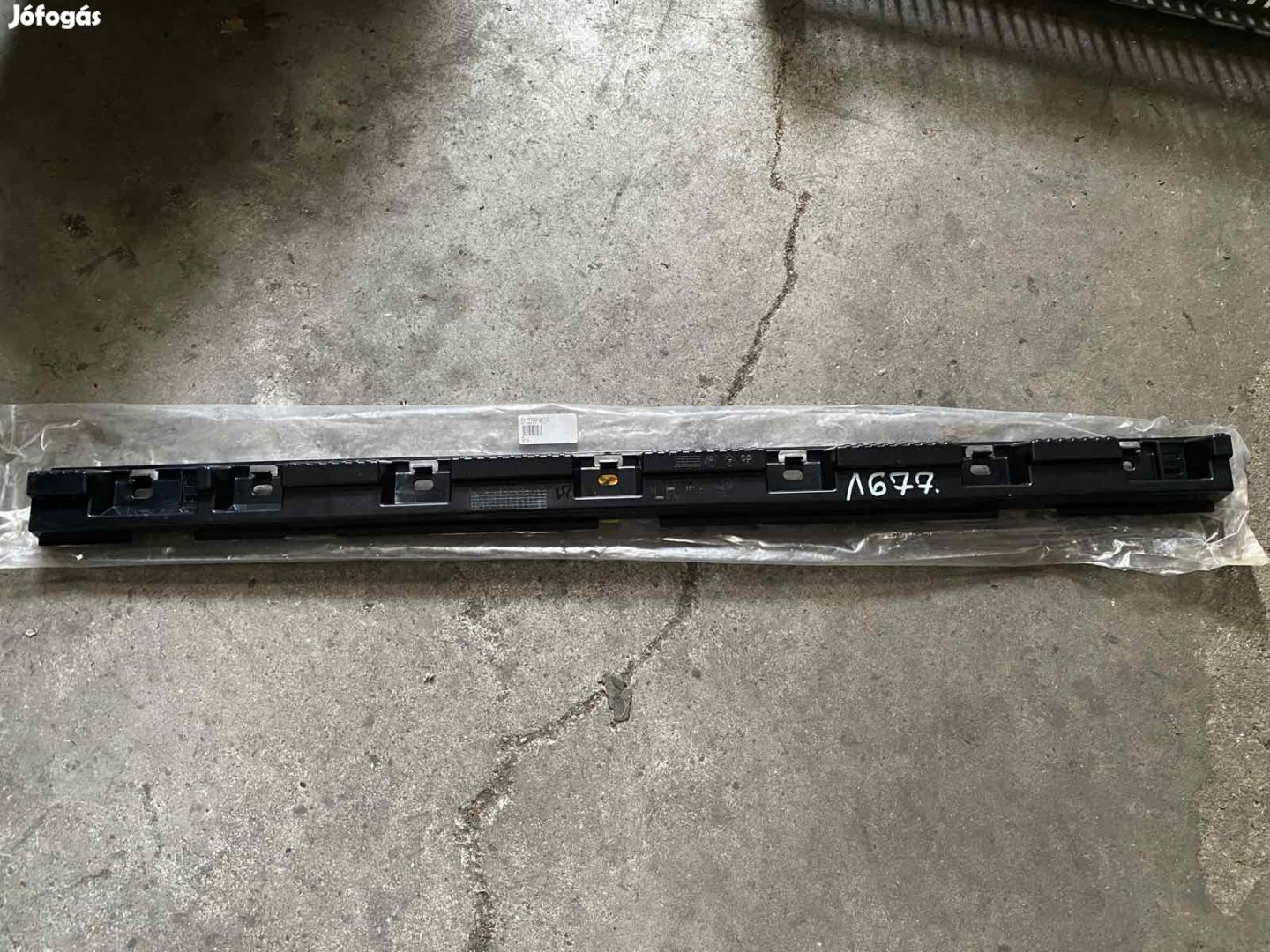 BMW X1 bal első lökhárító tartókonzol 51122991493 eladó