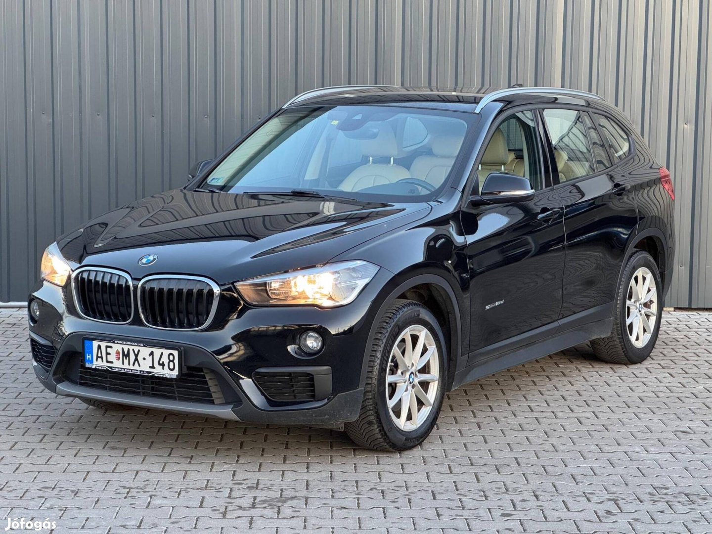 BMW X1 sdrive18d Fehér bőrbelső - Manuális váltó
