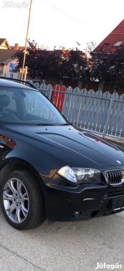 BMW X3 E83 gépháztető