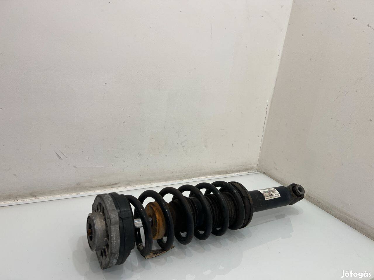 BMW X3 F25 20i N20B20A 184le M csomagos bal hátsó rugó
