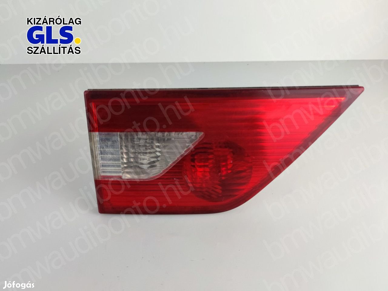 BMW X3 (E83) Bal belső hátsó lámpa (3420203, 63213420203, 63217162213)
