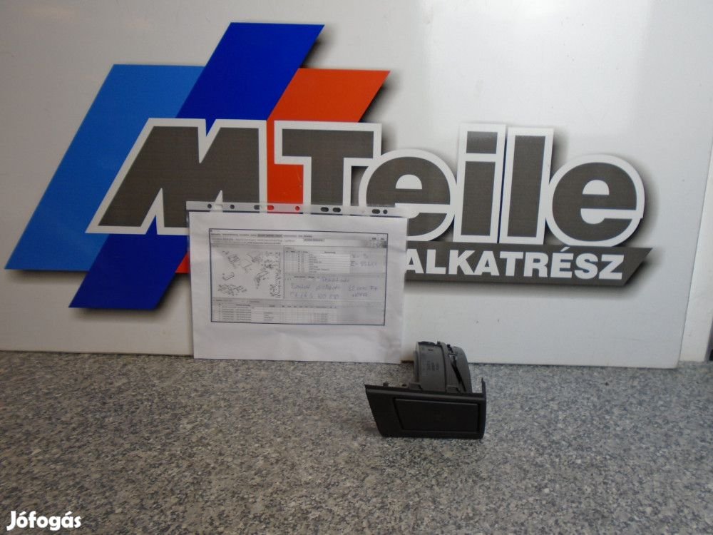 BMW X3 / E83LCI  Pohártartó  (bontott)