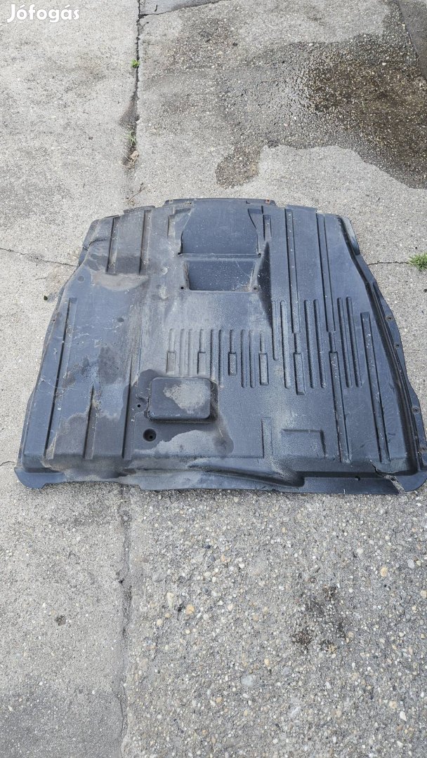 BMW X5 E53 alsó motorburkolat