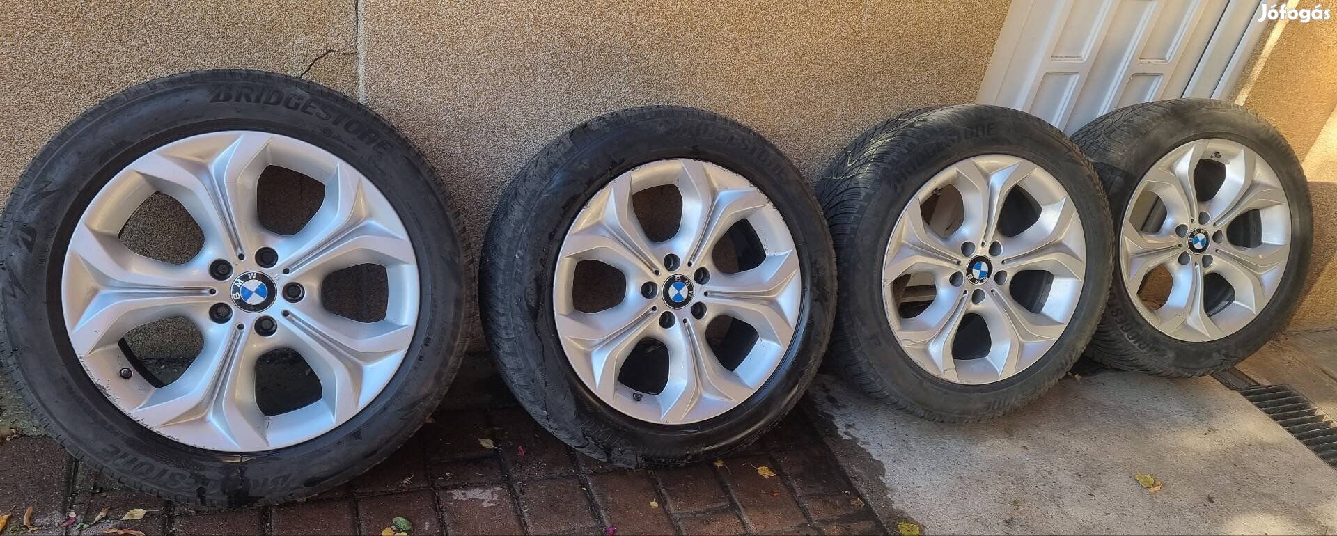 BMW X5 (F15) R19-es téli gumi+felni garnitúra eladó