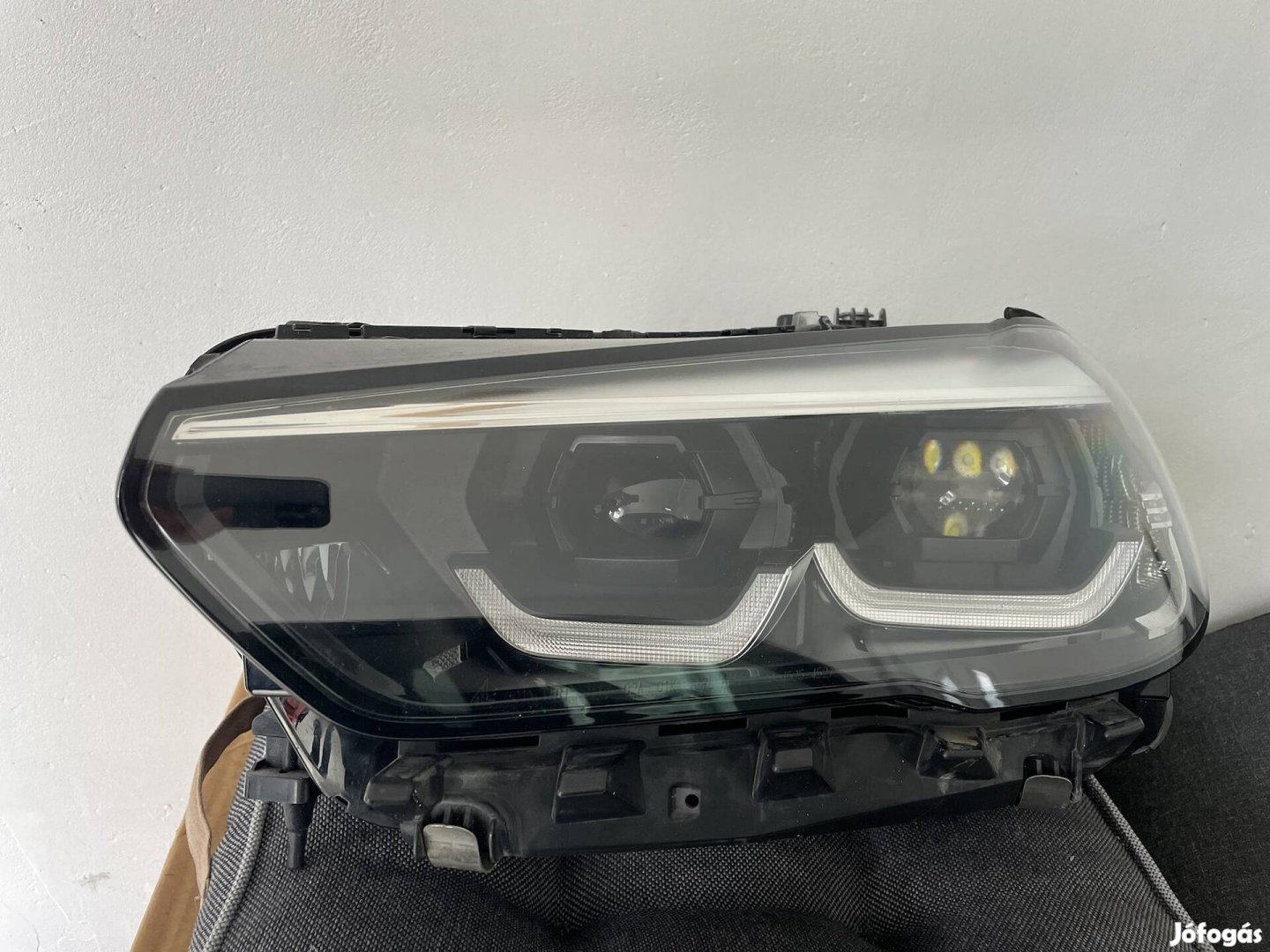 BMW X6 G06 bal első bontott LED fényszóró