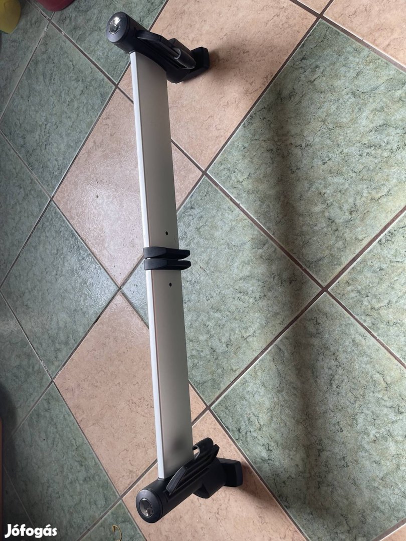 BMW X6 csomagrögzítő