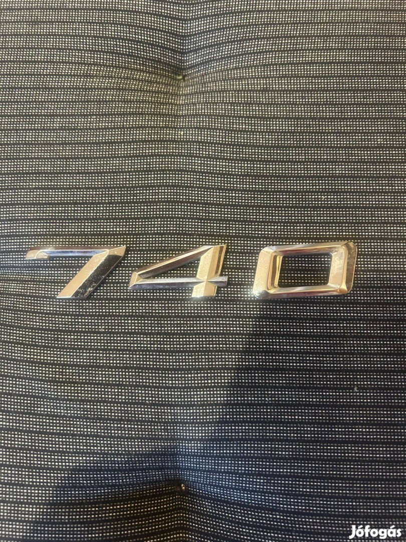 BMW, 740, felirat, betűk