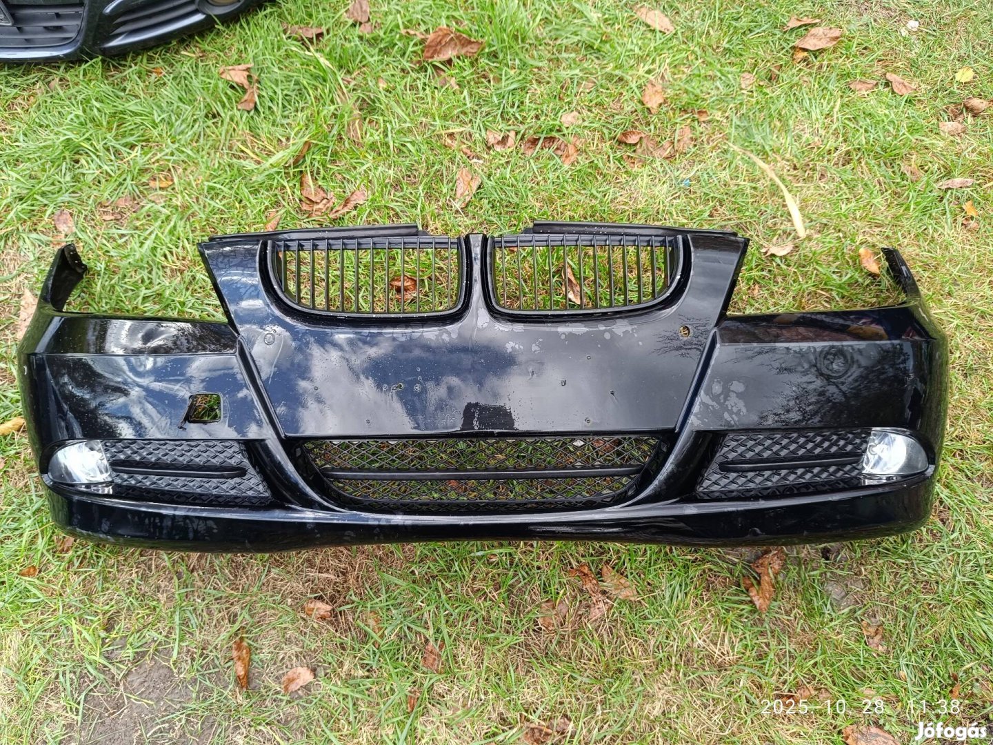 BMW (E90) fekete első lökhárító 