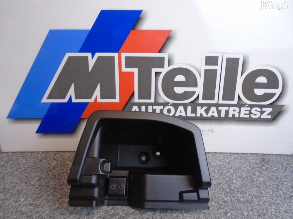 BMW /F46 + LCI Csomagtér jobb hátsó rekesz /Gyári új/