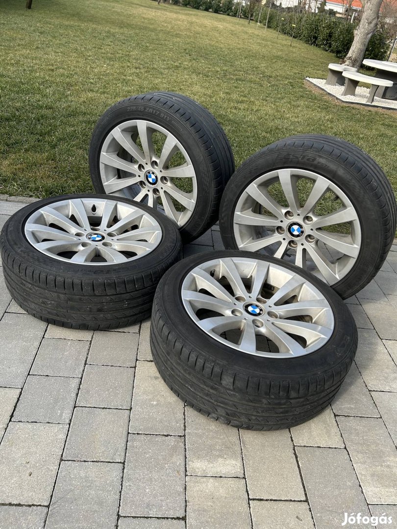 BMW alufelni 17" nyári gumival