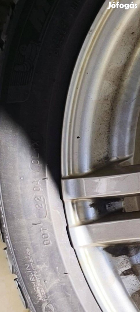 BMW alufelni téligumival Michelin X-Ice Snow 225/50 R17