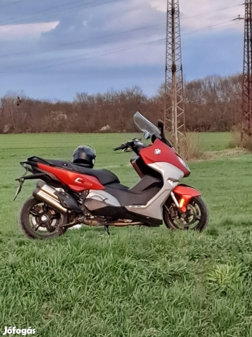 BMW c-650 Sport nagyrobogó.