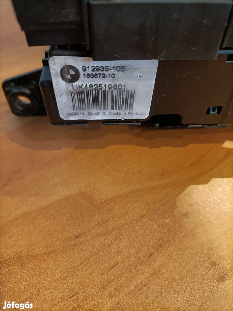 BMW csomagtartó zár