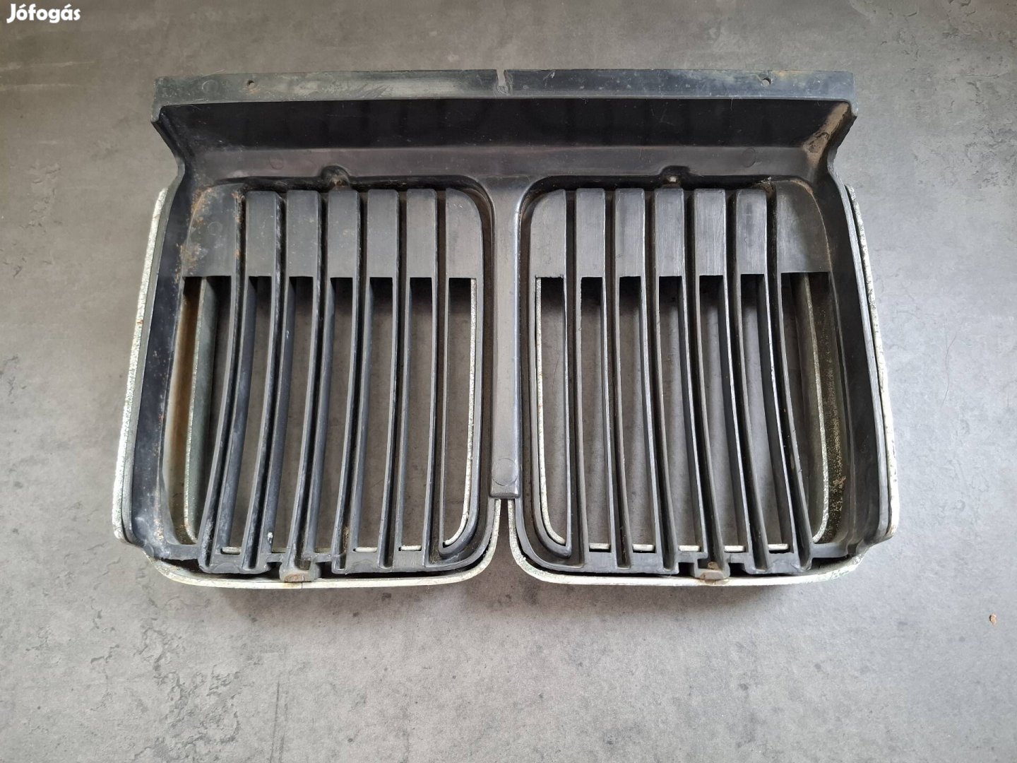 BMW e30 hűtőrács hűtőmaszk vese