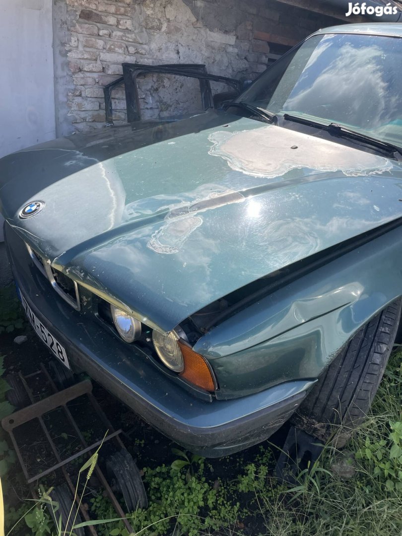 BMW e34 nagyvesés eleje 