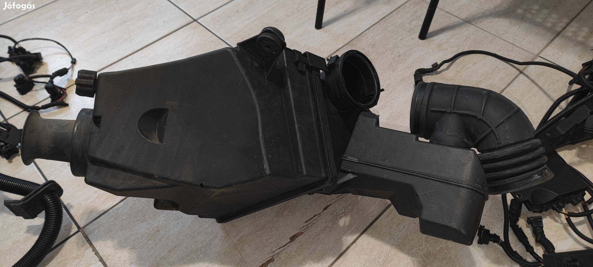 BMW e39, e38 motor légszűrőház