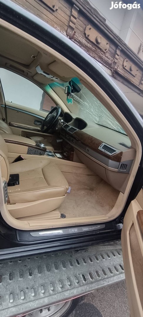 BMW e65 745i bontott alkatrészek!