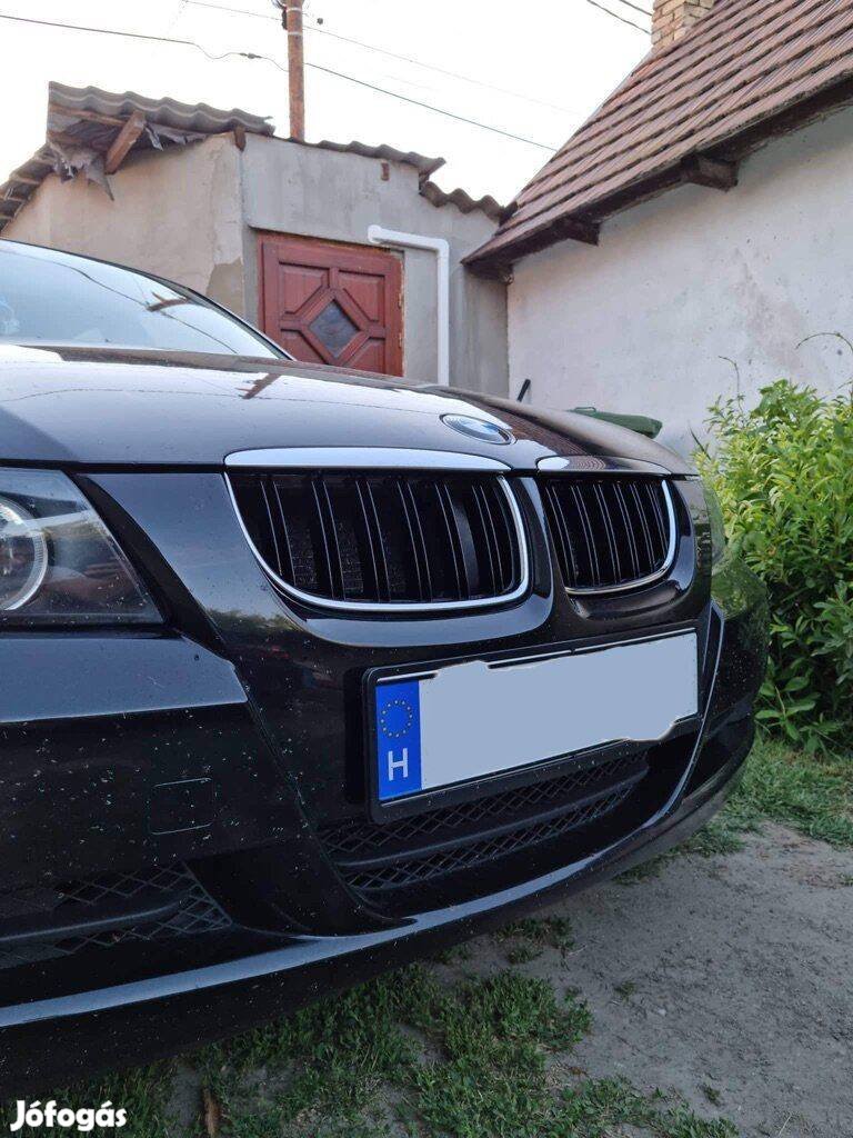 BMW e90 e91 preface vese M4 Style lakk dupla pálc. króm keret