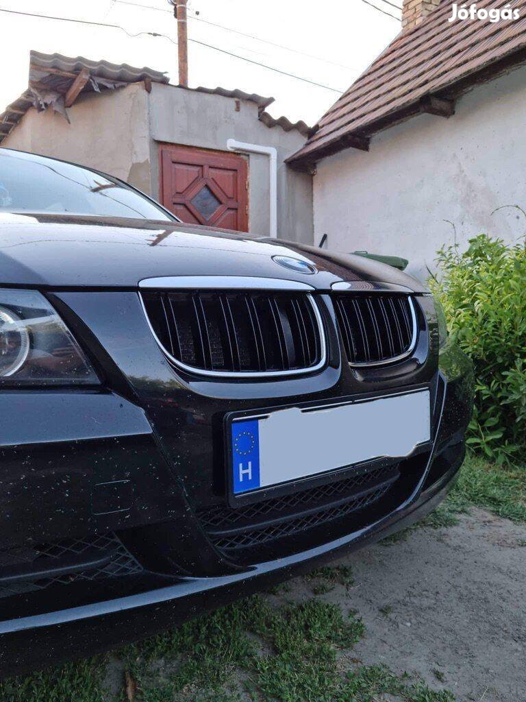 BMW e90 e91 preface vese M4 Style lakk dupla pálc. króm keret