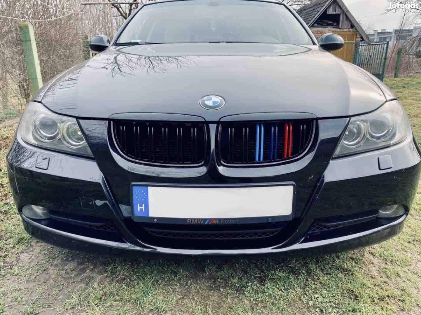 BMW e90 e91 preface vese hűtőrács lakk fekete dupla pálcás /M