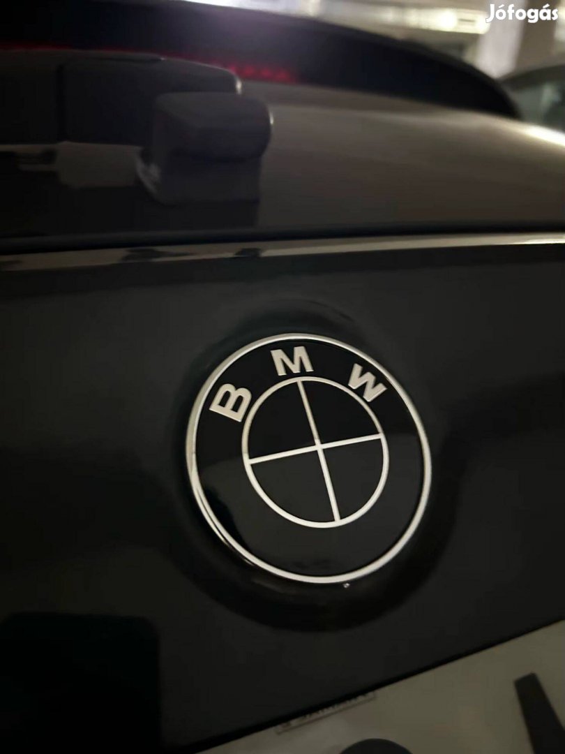BMW embléma 82 mm . motorháztető kék-fehér , full fekete
