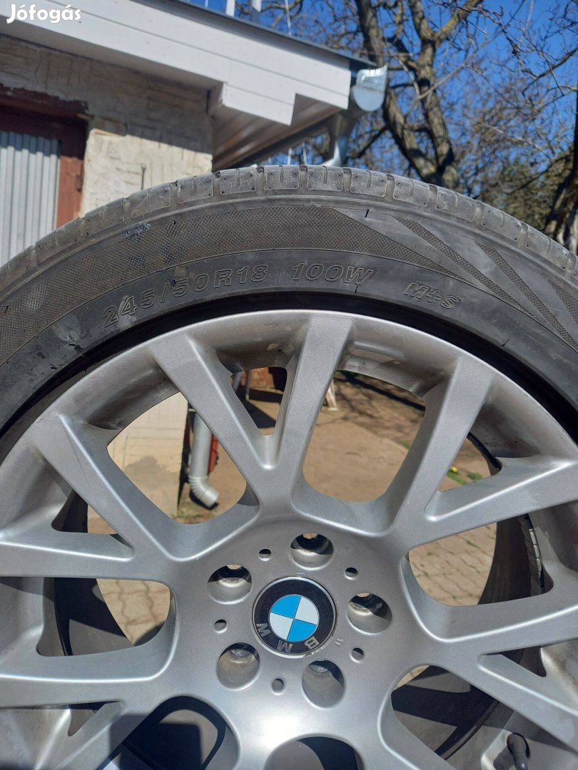 BMW eredeti, újszerű felni 18", szerelt, alig használt nyári gumival e