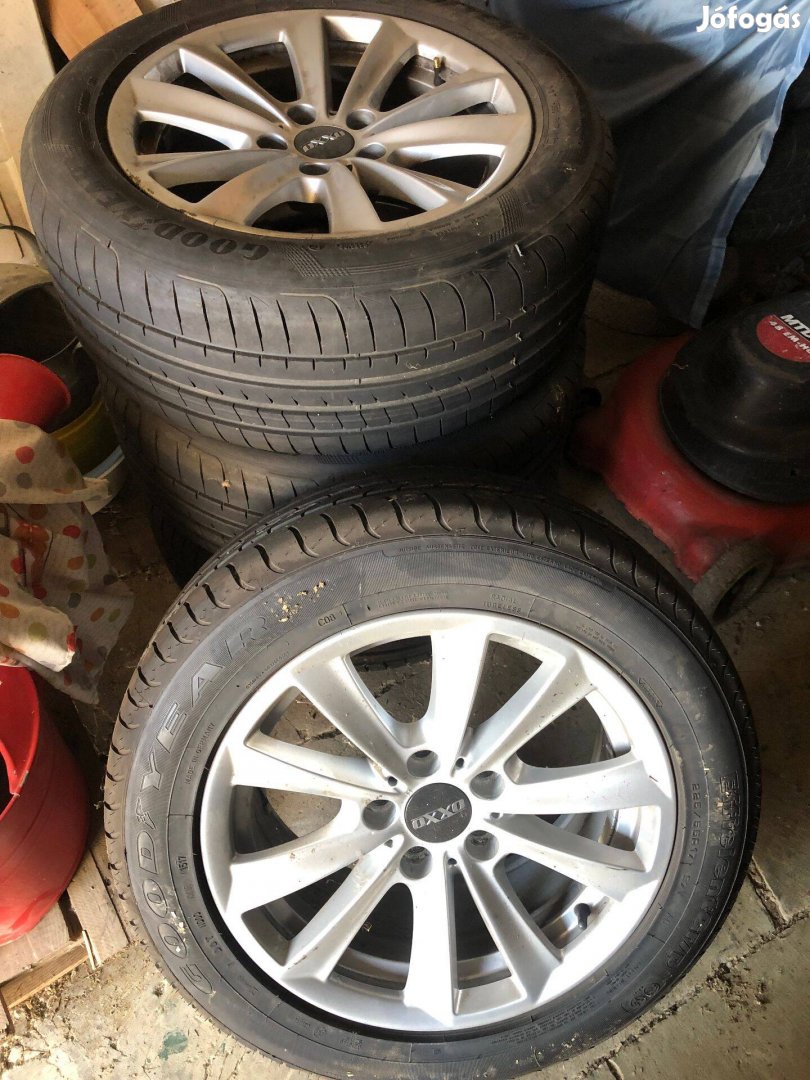 BMW f10 - es 17-es alufelni nyári gumival