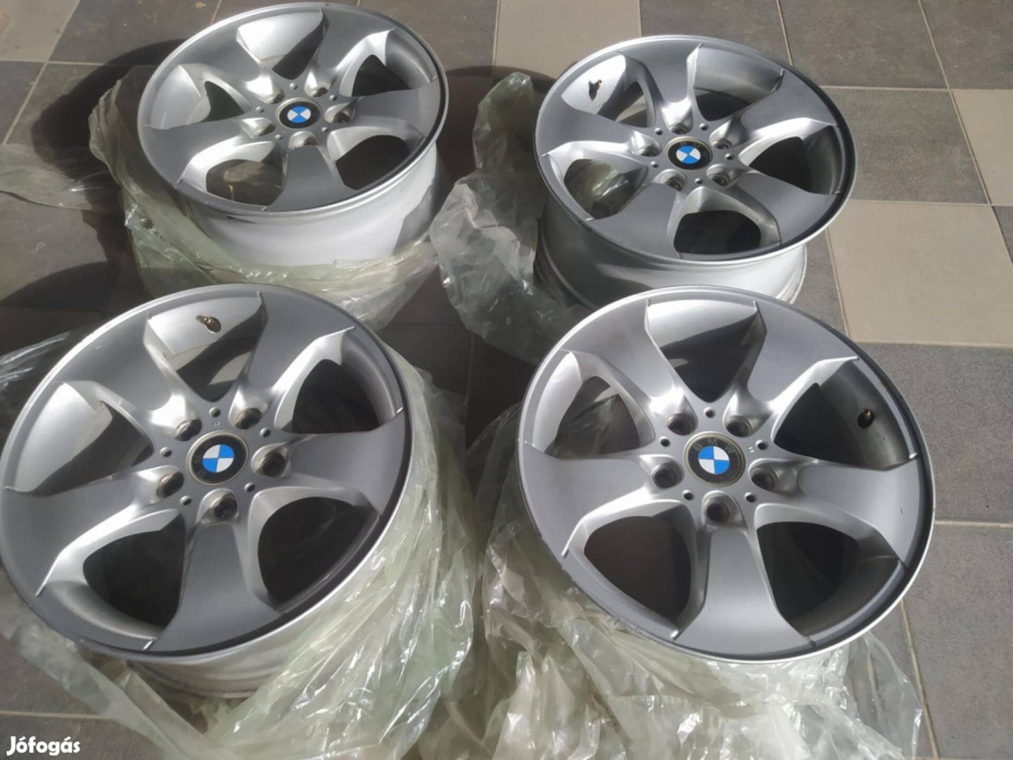 BMW gyári 17" alufelni