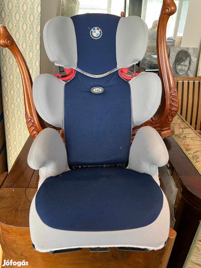BMW gyerekülés